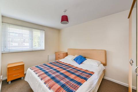 38 Fownes Street, London, SW11 2TJ