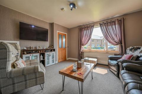 85 Carnarc Crescent, Inverness, IV3 8SH