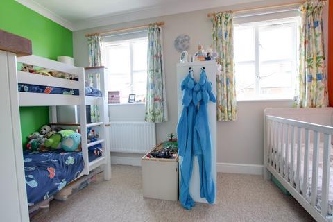 2 bedroom terraced house for sale, KNOWLE AVENUE, KNOWLE VILLAGE
