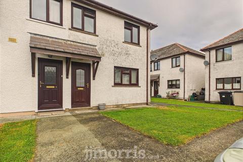 3 bedroom semi-detached house for sale, Fenton Court, Haverfordwest