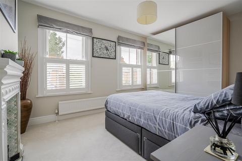 87 Kennel Ride, Ascot, SL5 7NU