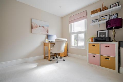 87 Kennel Ride, Ascot, SL5 7NU