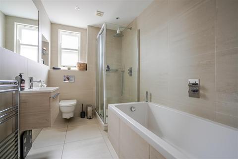 87 Kennel Ride, Ascot, SL5 7NU