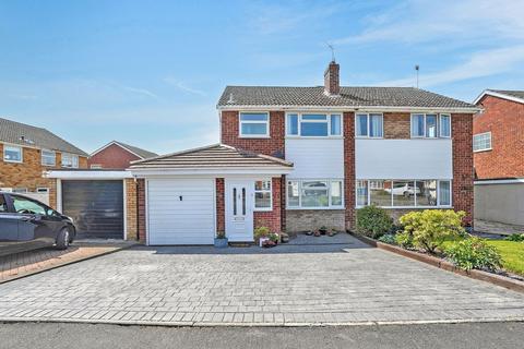 1 Elmhurst Close, Coven, Wolverhampton, WV9 5DX