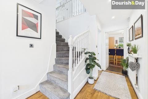 6 Chetwynd Close, Penkridge, Stafford, ST19 5SU