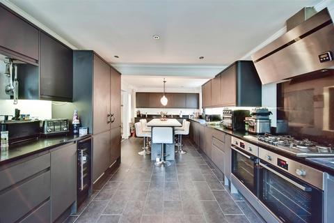 6 bedroom bungalow for sale, Queens Road, Minster On Sea, Sheerness