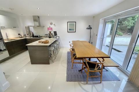 4 bedroom detached house for sale, Queens Park