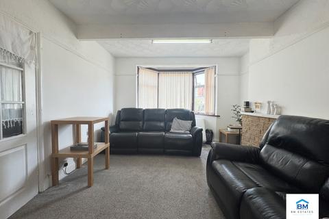 3 bedroom semi-detached house for sale, Shipley Road, Leicester LE5