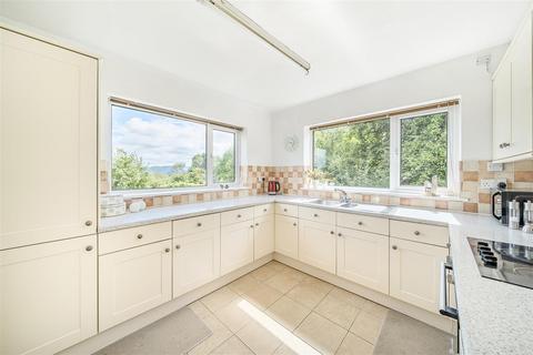 undefined, Rhiew Revel Lane, Pant, SY10 8JU.