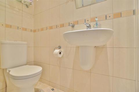 4 bedroom detached house for sale, Southcroft, Slough