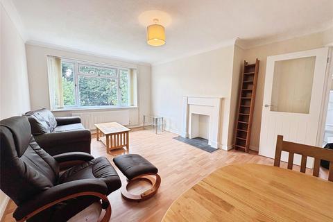 2 bedroom maisonette to rent, Avondale Avenue, Staines-upon-Thames, Surrey, TW18