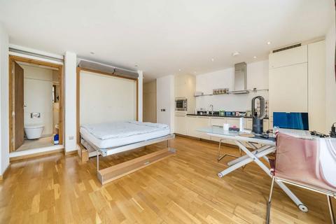 Studio for sale, Hosier Lane, London EC1A