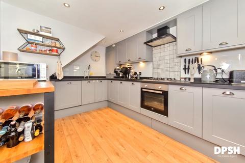 28 Beechfield, Leeds, LS12 5QS