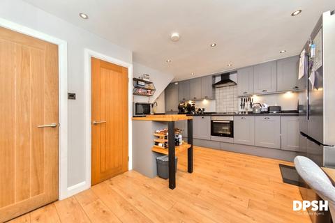 28 Beechfield, Leeds, LS12 5QS