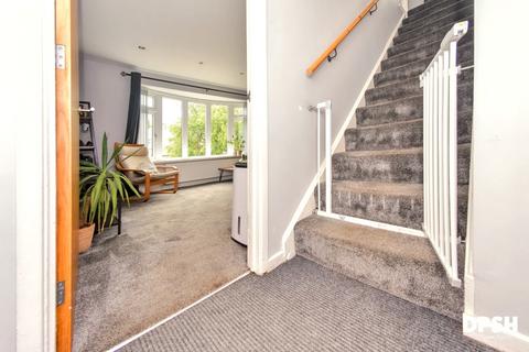 28 Beechfield, Leeds, LS12 5QS