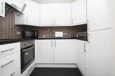 1 bedroom flat for sale, Botany Close, Barnet EN4
