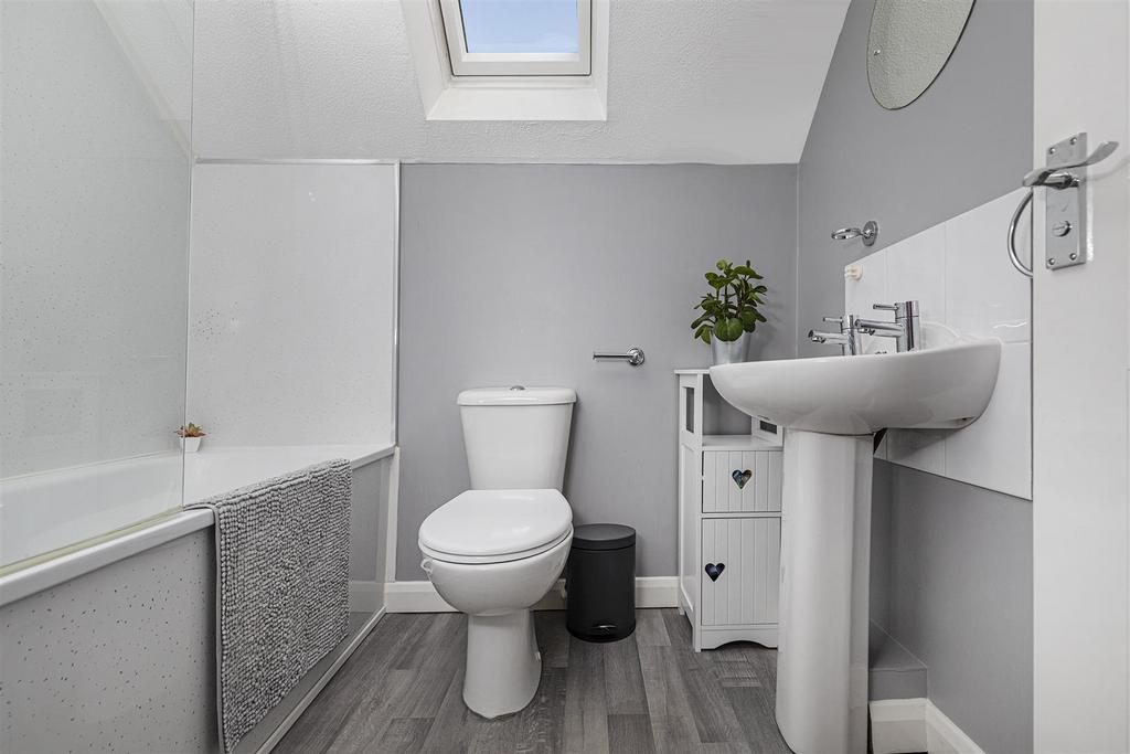 Bramleys Estate Agents - High Bank Close - Elland