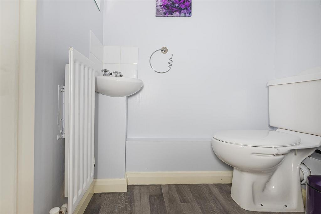 Bramleys Estate Agents - High Bank Close - Elland