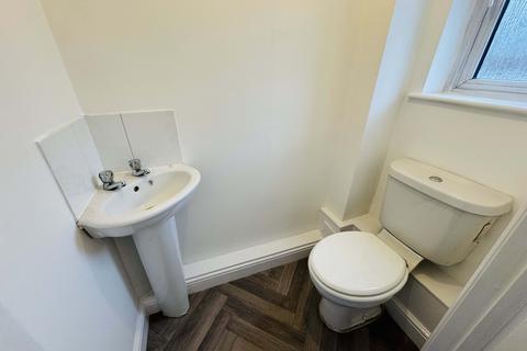 3 bedroom terraced house to rent, School View, Ferryhill, Co. Durham, DL17
