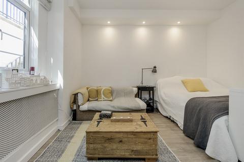 Studio for sale, Chatsworth Court, Pembroke Road, London, W8