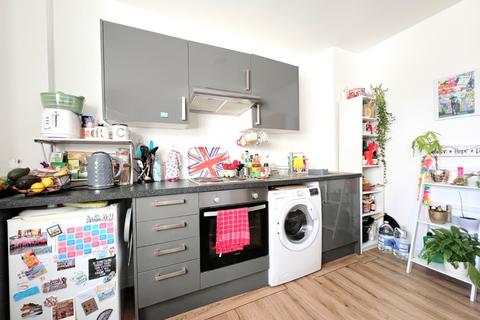 1 bedroom flat to rent, Arundel Street, Hampshire PO1