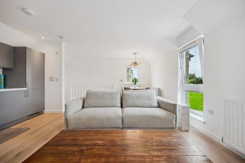 undefined, Coulters Crescent, Carmunnock, Glasgow, G76 9AY