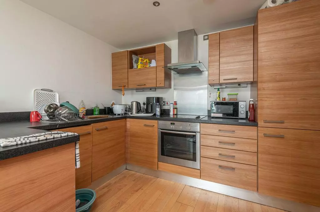1 bedroom flat for sale - Photo 20