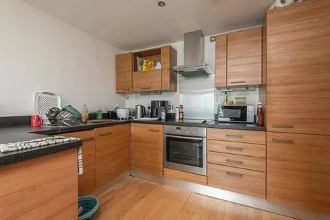1 bedroom flat for sale - Photo 19