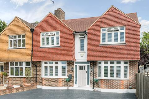 33 Packmores Road, London, SE9 2NB