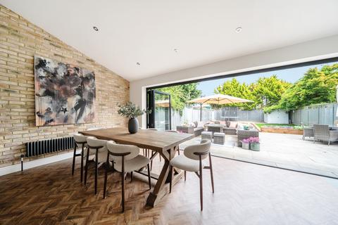 33 Packmores Road, London, SE9 2NB