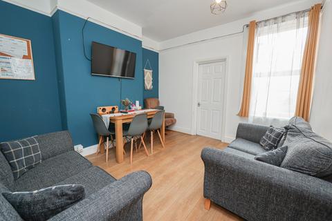 4 bedroom terraced house for sale, Scorer Street, Lincoln, Lincolnshire, LN5