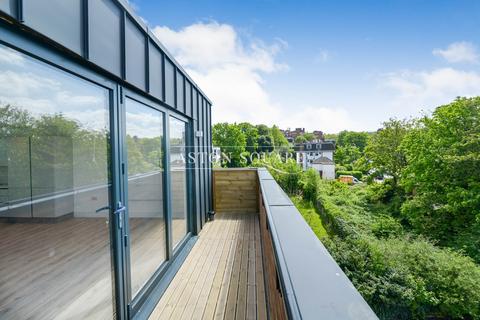1 bedroom flat to rent, Colney Hatch Lane, London N10