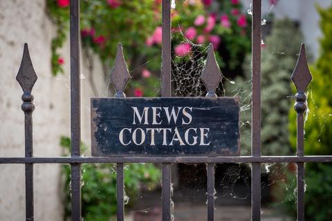 3 bedroom terraced house for sale, Church Hill, Midhurst, West Sussex, GU29