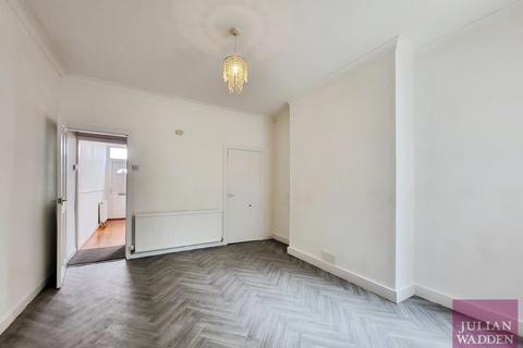 3 bedroom end of terrace house for sale, Warren Road, Cale Green, Stockport, SK3