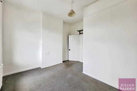 3 bedroom end of terrace house for sale, Warren Road, Cale Green, Stockport, SK3