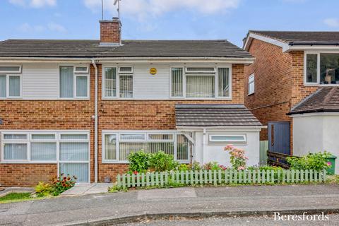 Dedham Close, Billericay, CM11
