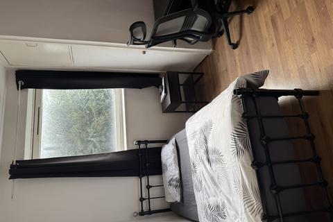1 bedroom maisonette to rent, LONDON, E14