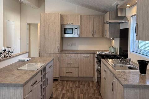 undefined, Crowthorne, Berkshire, RG40