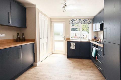 undefined, Crowthorne, Berkshire, RG40