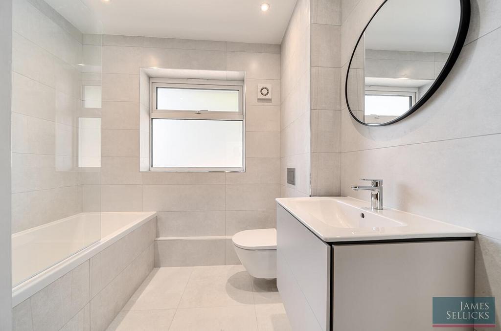 Family bathroom