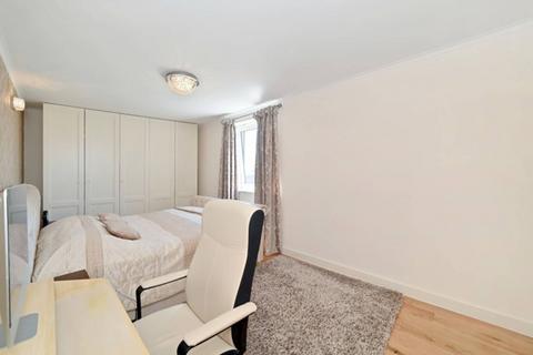 Berglen Court, Limehouse, London, E14