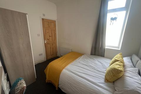 1 bedroom in a house share to rent, St Helens Road, Leigh, Leigh, WN7