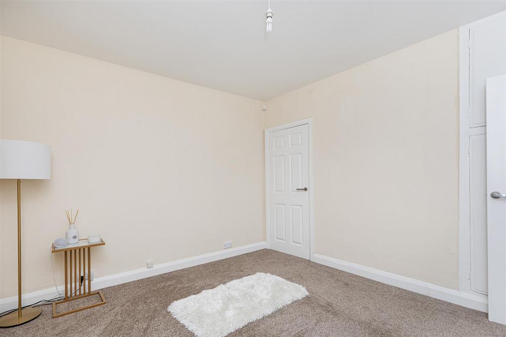 Bramleys Estate Agents - Dalmeny Avenue - Crosland
