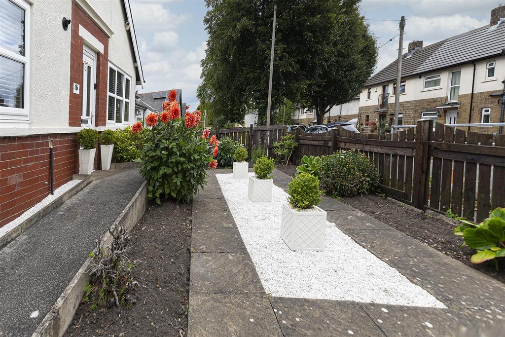 Bramleys Estate Agents - Dalmeny Avenue - Crosland