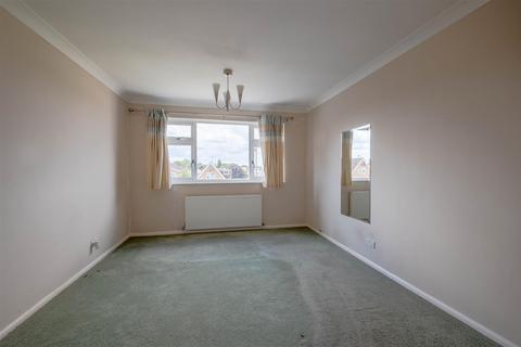 21 Alpine Road, Rushden, NN10 9RJ