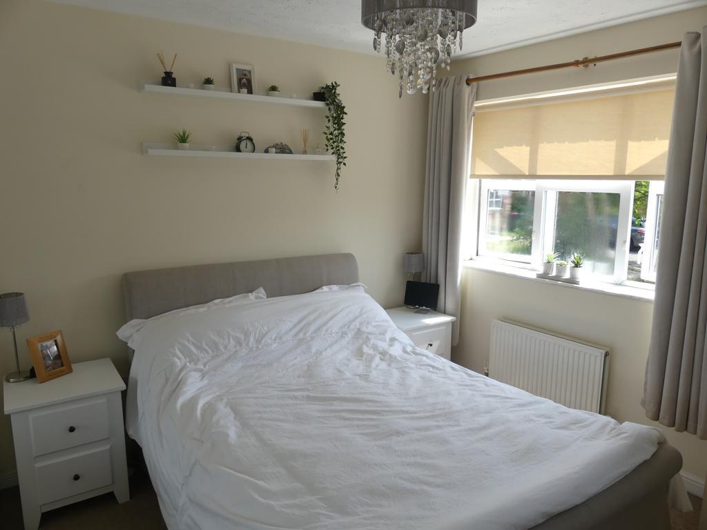 Bed 1.JPG