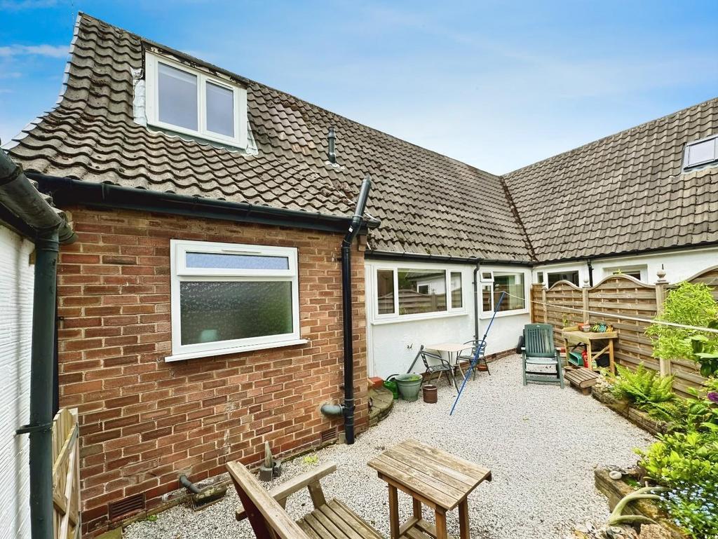 776a8213-w ZSW8 MPTUUau YRUydi WR8 Q.jpg