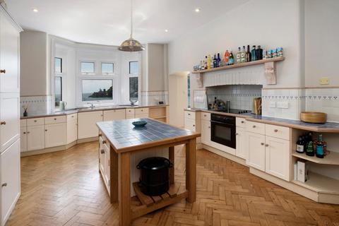 Yarrow Bank Beacon Road, Kingswear, Dartmouth, TQ6 0BS