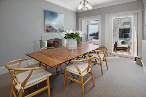 Yarrow Bank Beacon Road, Kingswear, Dartmouth, TQ6 0BS