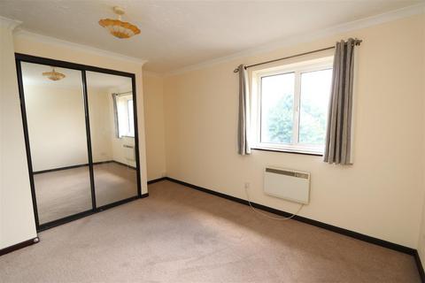 1 bedroom apartment for sale, Barnston Way, Hutton Poplars, Brentwood